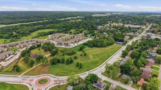 2640 Loy Lake Road, Denison, TX 75020
