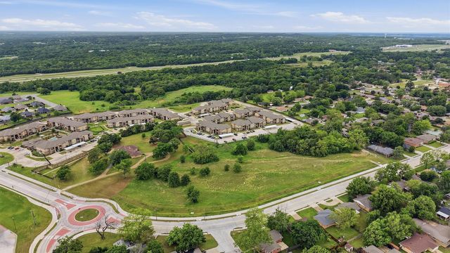 2640 Loy Lake Road, Denison, TX 75020