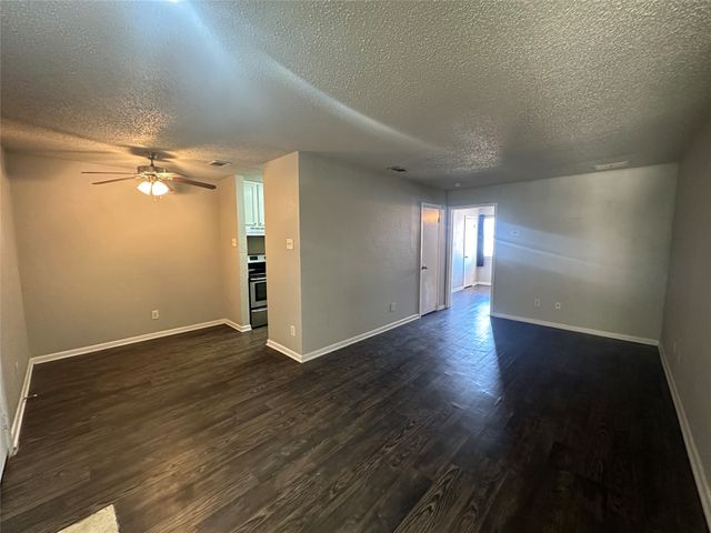 4502 Gaston Avenue 119, Dallas, TX 75246