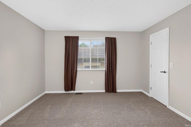 3616 Naples Court, Elkhart, IN 46514
