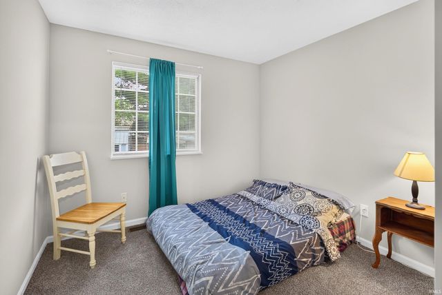 3616 Naples Court, Elkhart, IN 46514