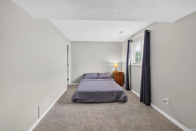 3616 Naples Court, Elkhart, IN 46514