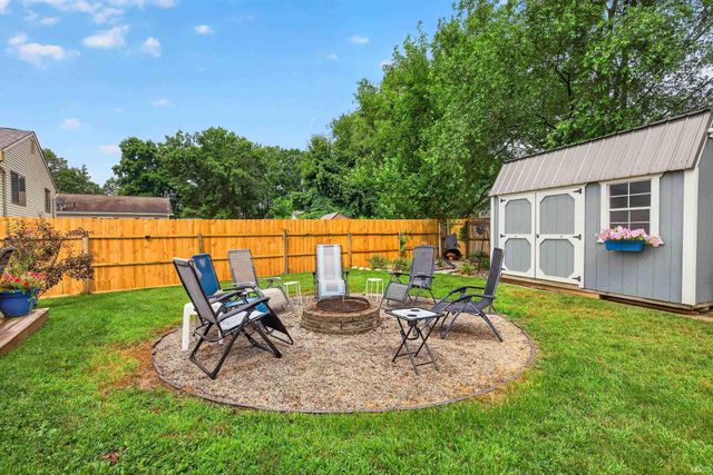 3616 Naples Court, Elkhart, IN 46514