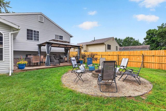 3616 Naples Court, Elkhart, IN 46514