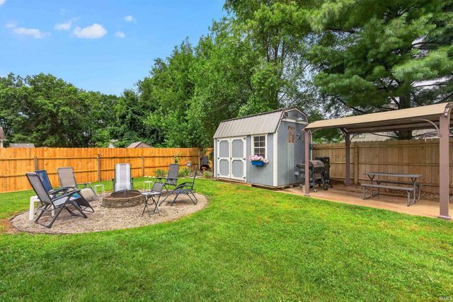 3616 Naples Court, Elkhart, IN 46514
