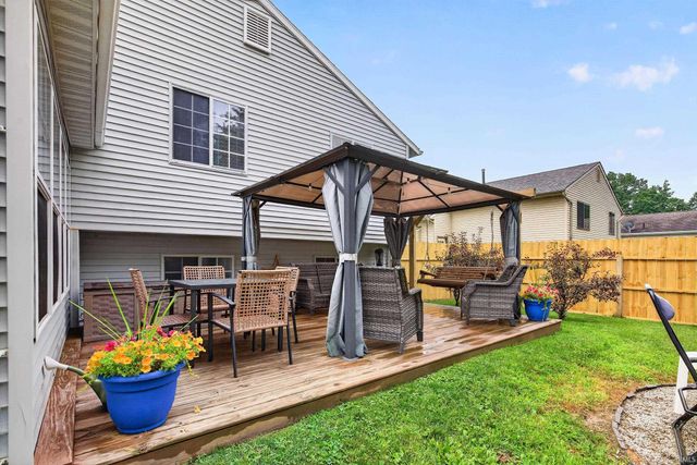 3616 Naples Court, Elkhart, IN 46514