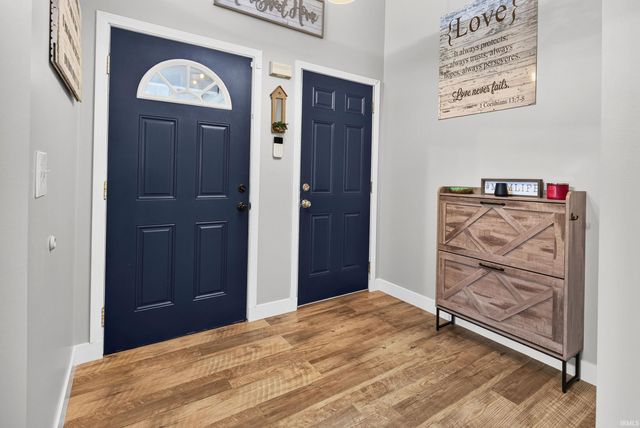 3616 Naples Court, Elkhart, IN 46514