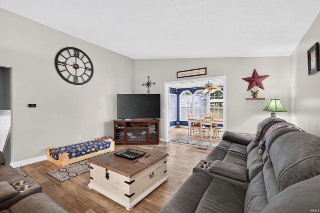 3616 Naples Court, Elkhart, IN 46514