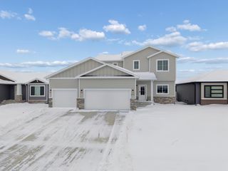 6891 14th Street S, Fargo, ND 58104