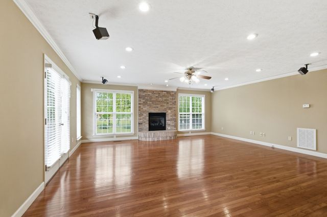 7309 Clearview Dr, Fairview, TN 37062