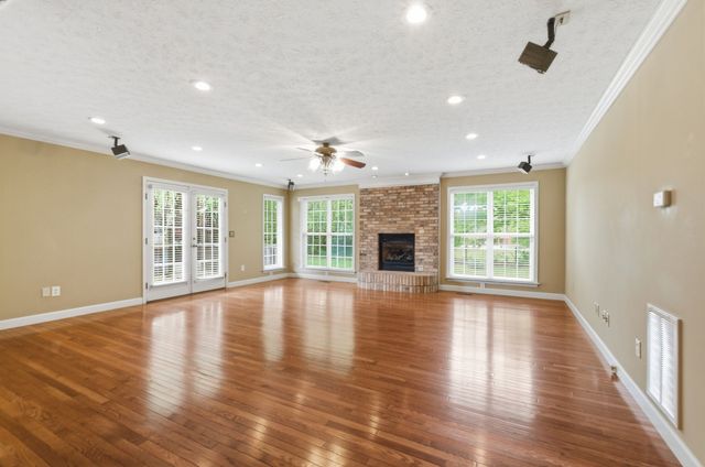 7309 Clearview Dr, Fairview, TN 37062