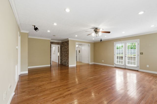 7309 Clearview Dr, Fairview, TN 37062
