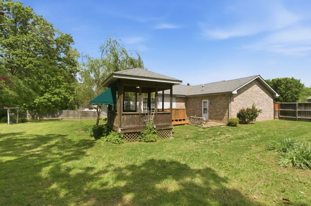 7309 Clearview Dr, Fairview, TN 37062