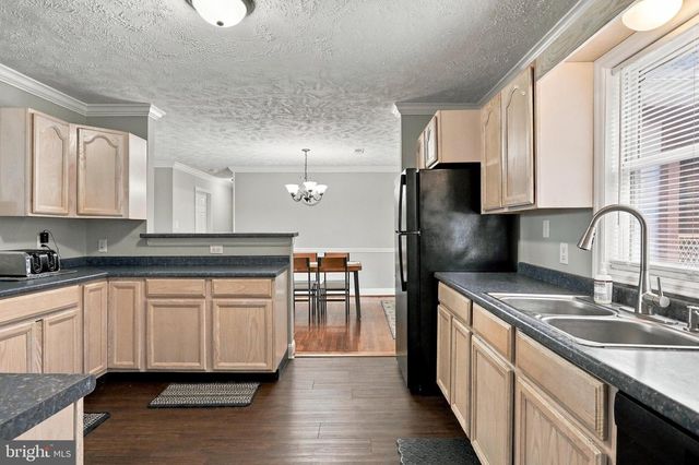 6075 STRASBURG RD, Strasburg, VA 22657