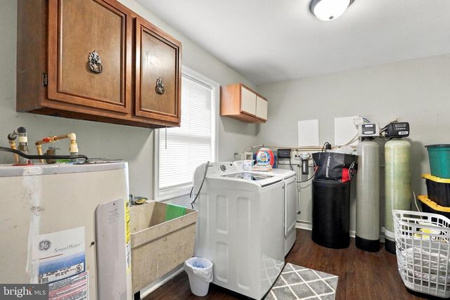 6075 STRASBURG RD, Strasburg, VA 22657