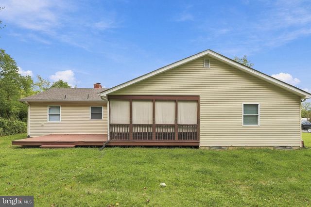 6075 STRASBURG RD, Strasburg, VA 22657