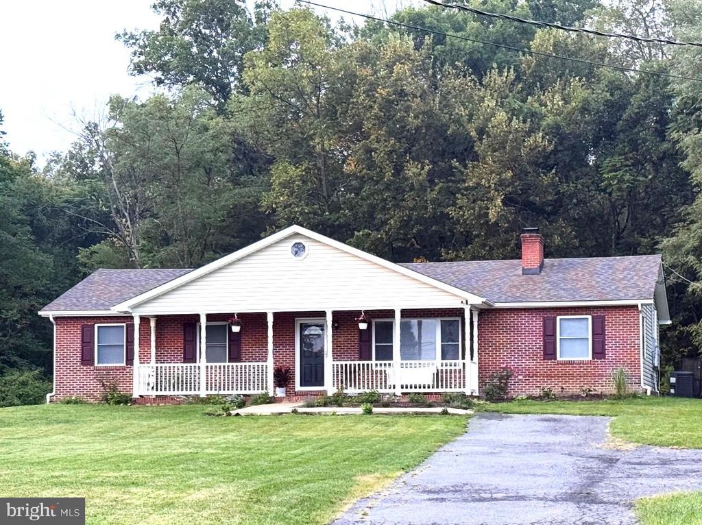 6075 STRASBURG RD, Strasburg, VA 22657