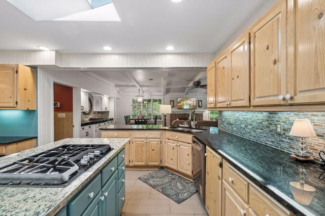 2194 Charlton Road, Sunfish Lake, MN 55118