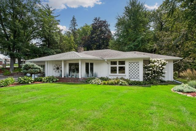 2194 Charlton Road, Sunfish Lake, MN 55118