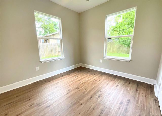 7110 Avenue L, Houston, TX 77011