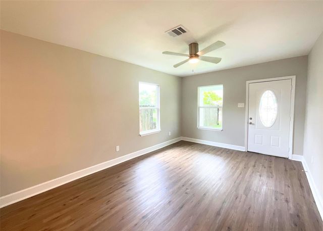 7110 Avenue L, Houston, TX 77011