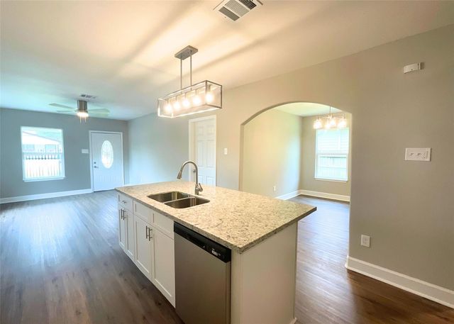 7110 Avenue L, Houston, TX 77011