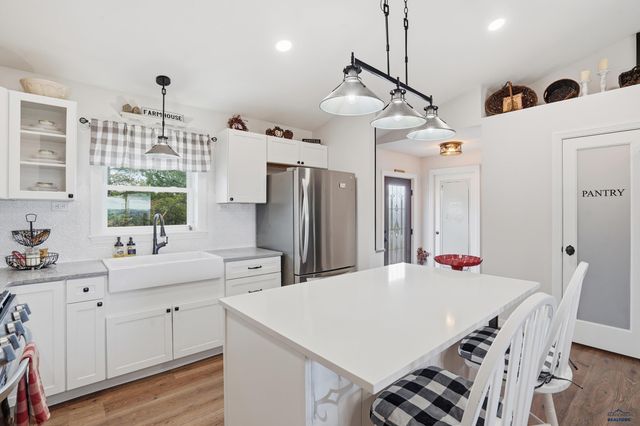 11405 HAWKRIGHT RD, Custer Sd, SD 57730