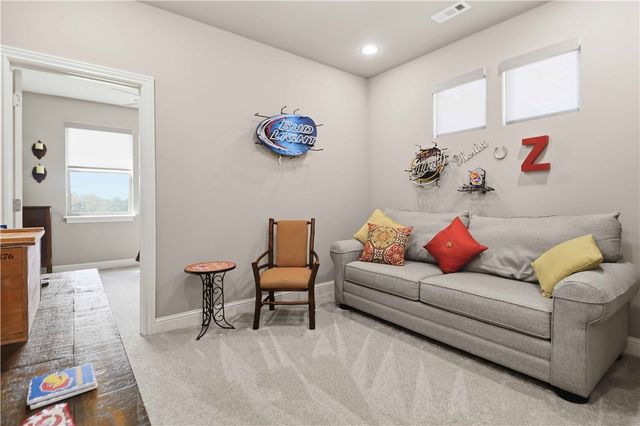 5125 Sagely Lane, Fayetteville, AR 72703
