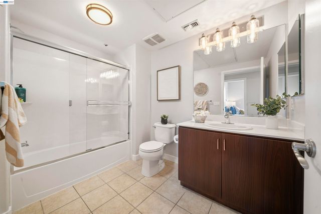 5501 De Marcus Blvd 319, Dublin, CA 94568