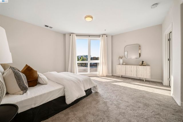 5501 De Marcus Blvd 319, Dublin, CA 94568