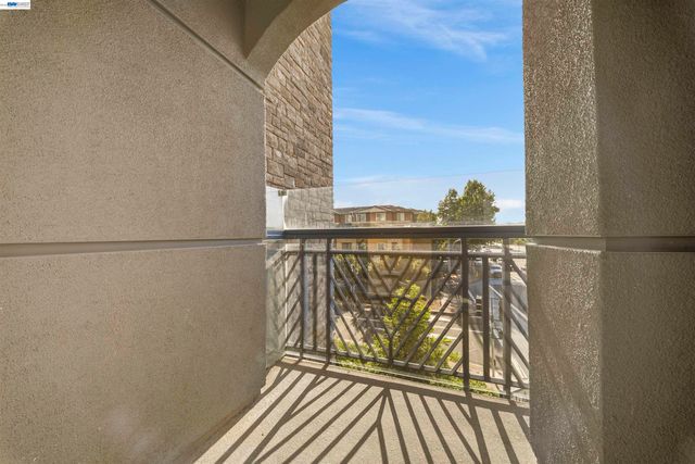 5501 De Marcus Blvd 319, Dublin, CA 94568