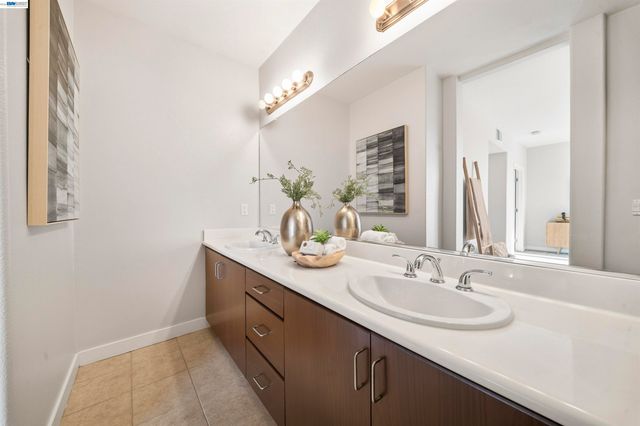 5501 De Marcus Blvd 319, Dublin, CA 94568