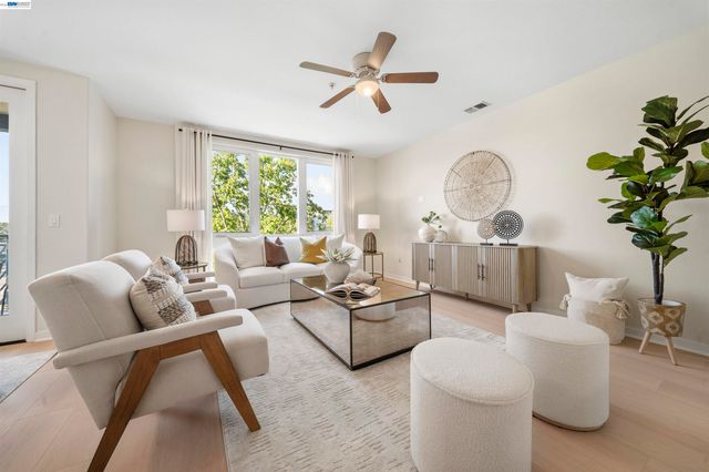 5501 De Marcus Blvd 319, Dublin, CA 94568