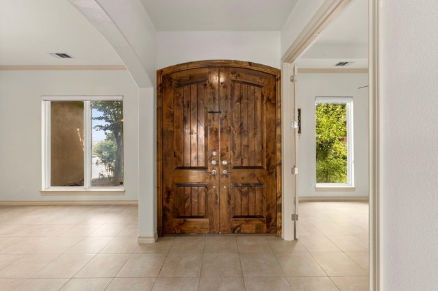 8602 Napa LNDG, Boerne, TX 78015