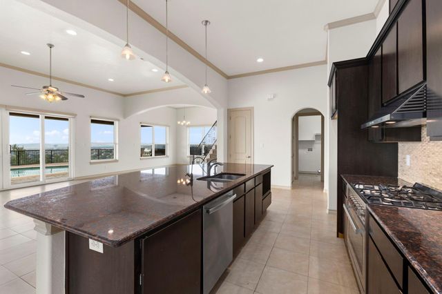 8602 Napa LNDG, Boerne, TX 78015