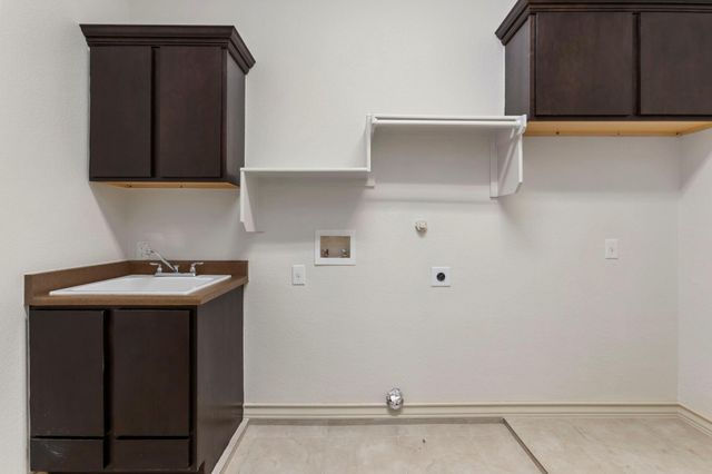 8602 Napa LNDG, Boerne, TX 78015