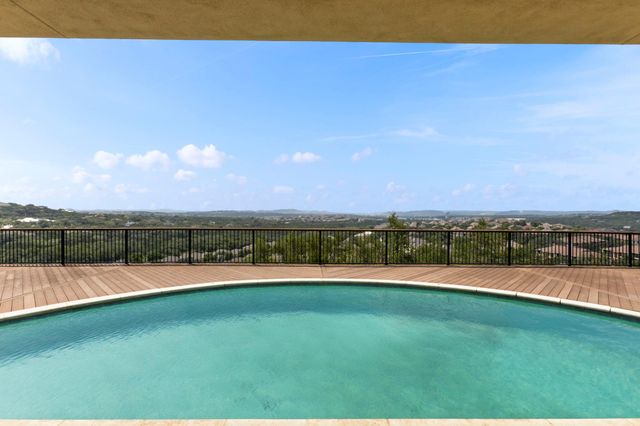 8602 Napa LNDG, Boerne, TX 78015