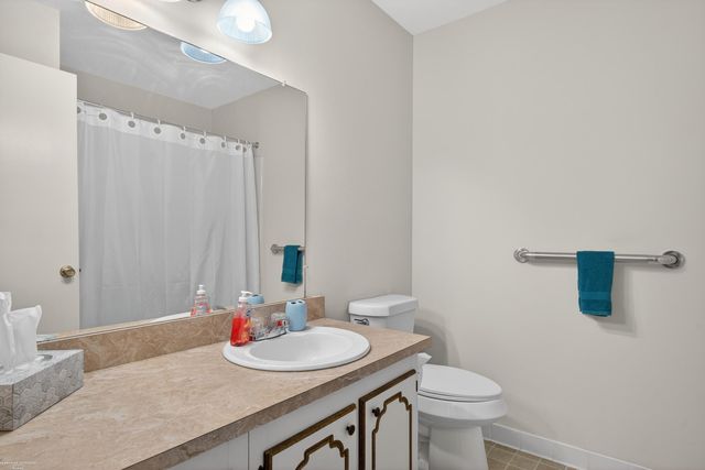 11728 Amber Le Drive 39, Warren, MI 48093