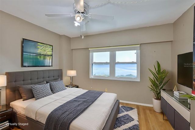 9209 SEMINOLE BOULEVARD 33, Seminole, FL 33772