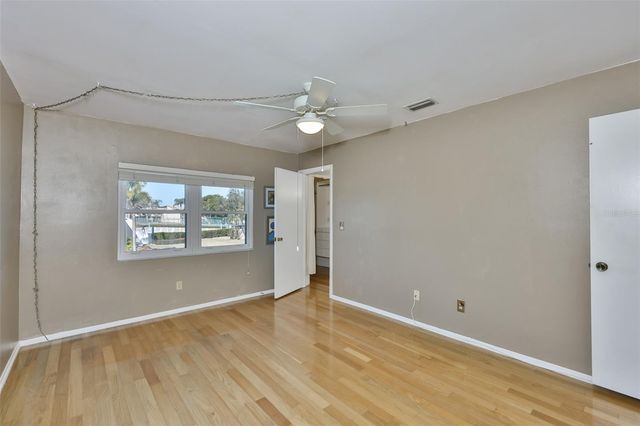 9209 SEMINOLE BOULEVARD 33, Seminole, FL 33772