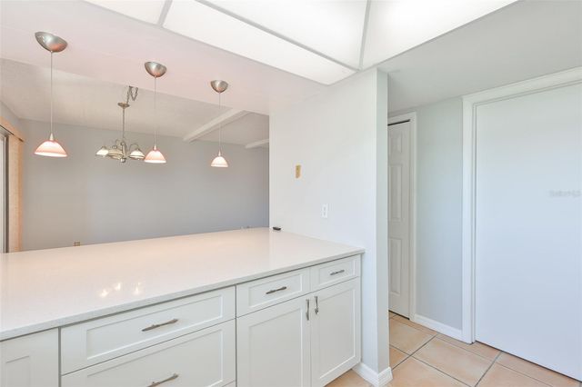 9209 SEMINOLE BOULEVARD 33, Seminole, FL 33772