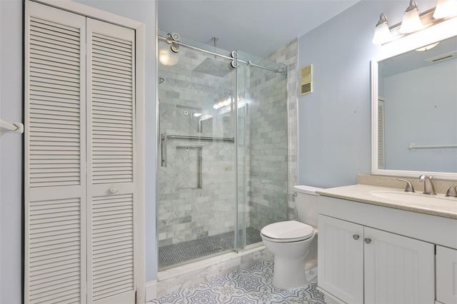 9209 SEMINOLE BOULEVARD 33, Seminole, FL 33772