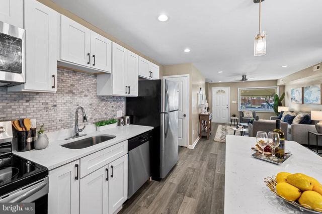 805 MILDRED AVE, Dundalk, MD 21222