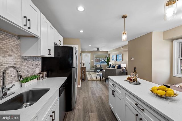 805 MILDRED AVE, Dundalk, MD 21222