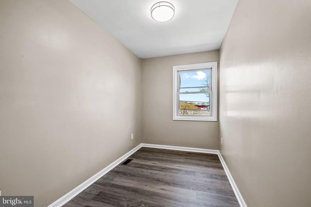 805 MILDRED AVE, Dundalk, MD 21222