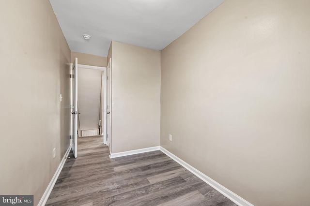 805 MILDRED AVE, Dundalk, MD 21222