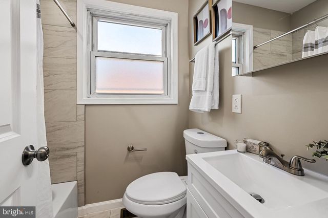 805 MILDRED AVE, Dundalk, MD 21222