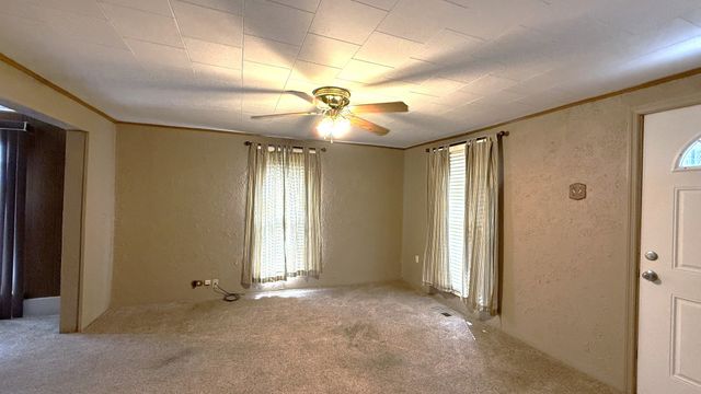 517 College Avenue, Centralia, IL 62801