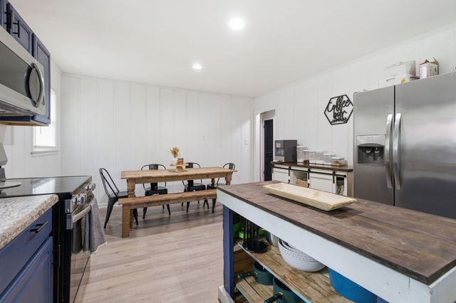 226 N Pine St, Hohenwald, TN 38462