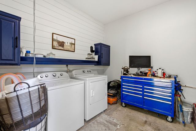 226 N Pine St, Hohenwald, TN 38462